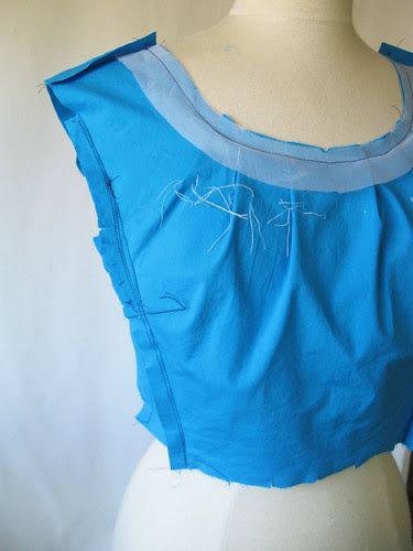 front with princess seam adj V1353