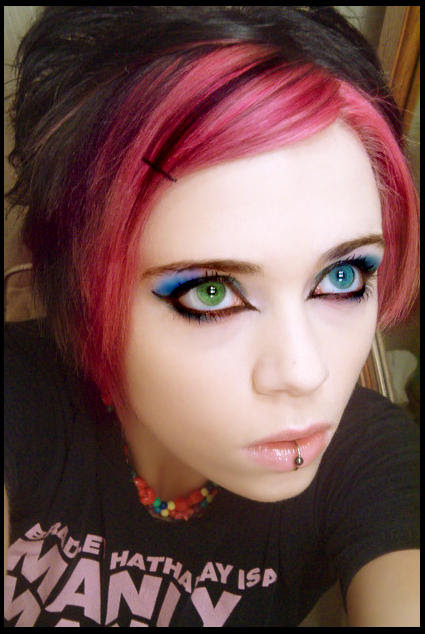 I have ear piercingsI wanna maybe get a eyebrow ring or lip ring on the 
