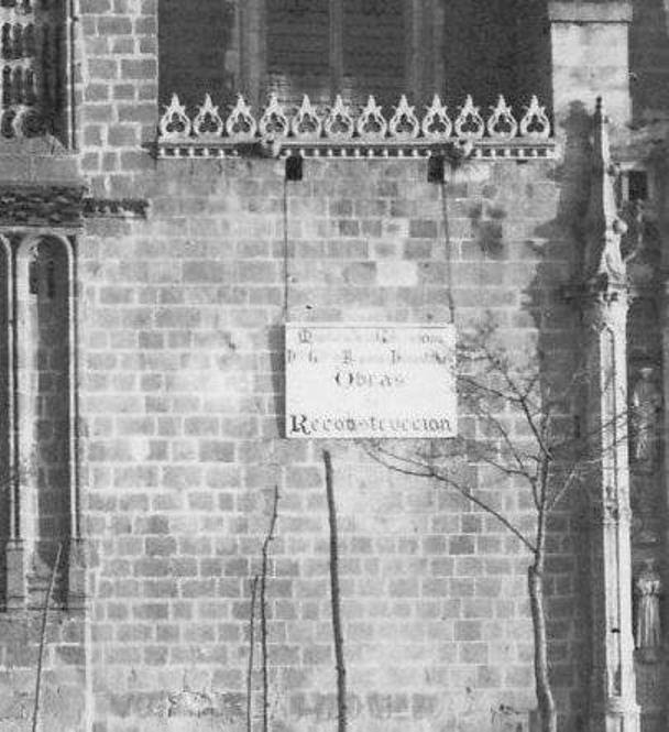 Cartel anunciador de las obras de Reconstrucción del monasterio de San Juan de los Reyes hacia 1950