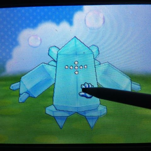 レジアイス Oras 色違いに釘付け