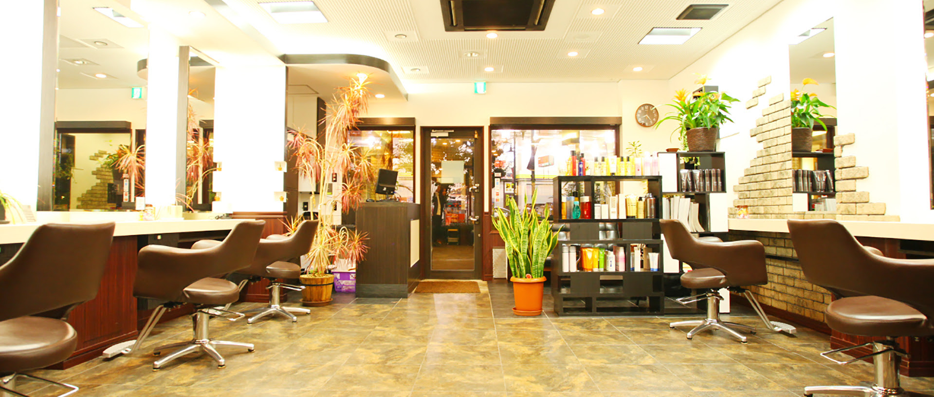 リピート率 4 武蔵浦和にある大人美容室 Hairclub Alude Hc