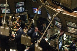 Wall Street cierra con pérdidas y el Dow Jones baja un 0,56 por ciento