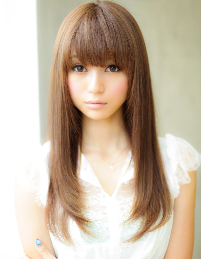 髪型 ロング 前髪あり ストレート Gulisa Gvazava