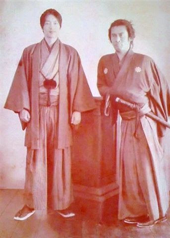 韓国版 ｊｉｎ 仁ー 側 ドラマ 神医 に盗作疑惑を提起 タイムスリップｄｒ ｊｉｎ 一人歩きのできない朝鮮が幕末に歴史上実在した坂本龍馬のような人物がいた時代は日韓併合前の安重根か 当時の写真比 近野滋之blog 民族主義者の警鐘 ｆｃ２版