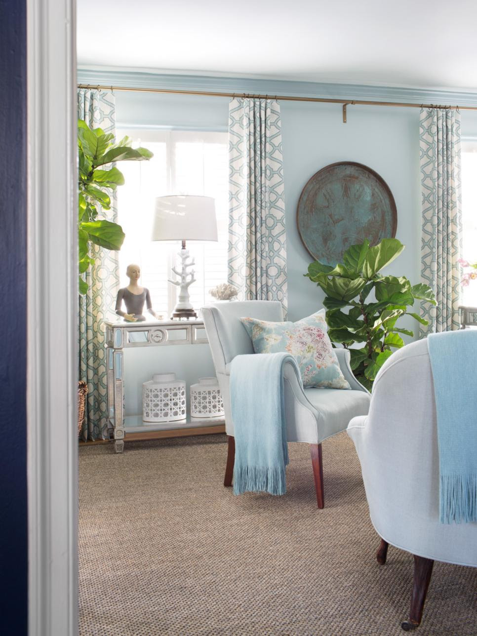Small Living Room Ideas | HGTV