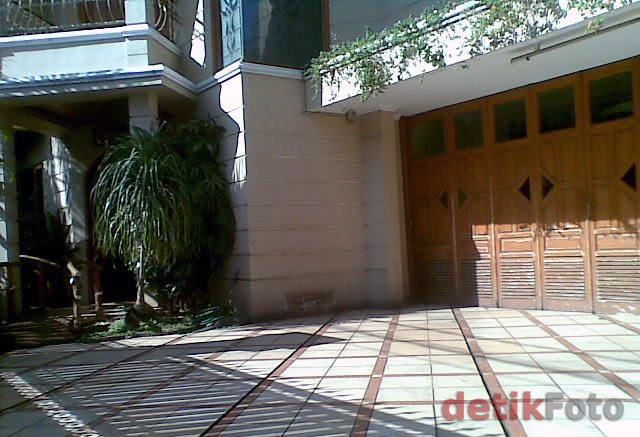 Menengok Rumah Suami Malinda