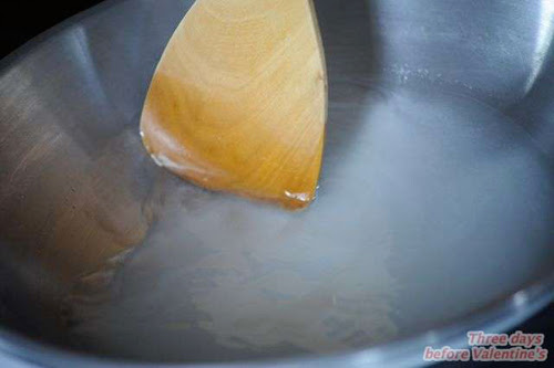 วุ้นลูกชุบ