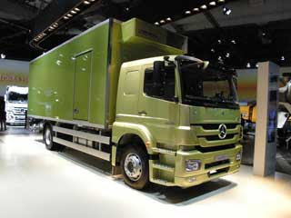 La gama Axor de Mercedes también ha sido renovada durante 2010.