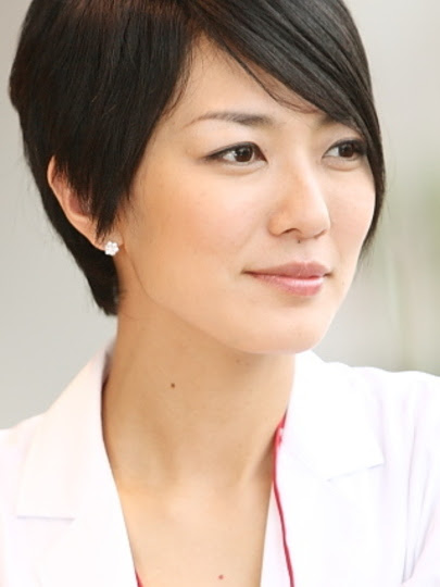 板谷由夏个人资料 图片 写真 明星 电视猫