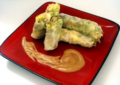 Vegetarian Avocado-Mushroom Spring Rolls