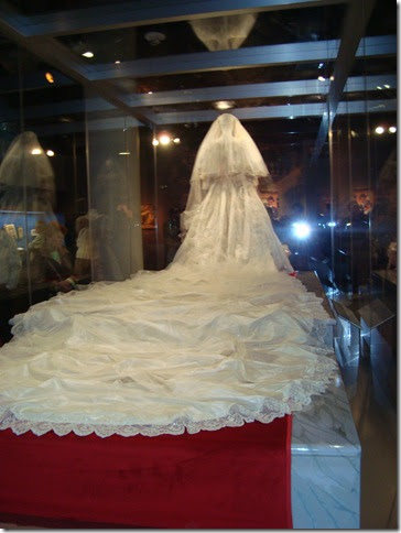 princess diana wedding photos. Princess Diana#39;s Wedding Dress