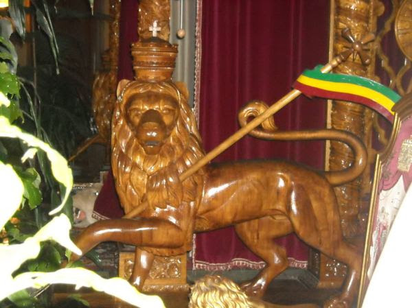 EthiopianPresidentialPalaceLion