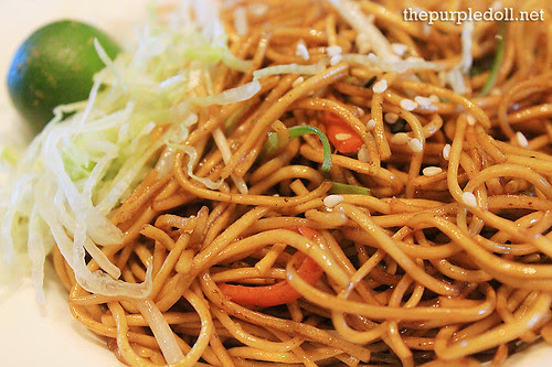 Fried Noodles in Soya Sauce