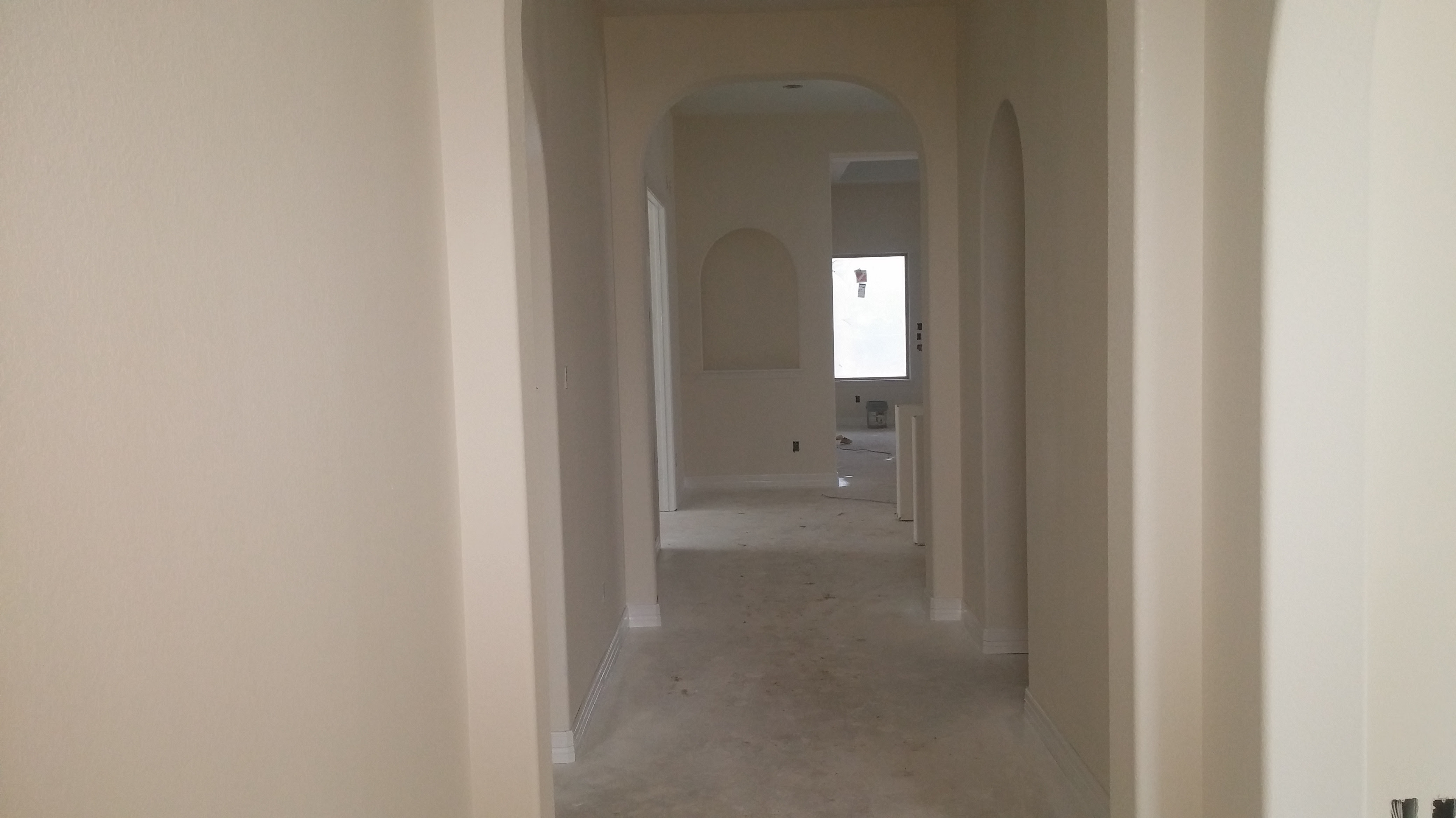 Poll White Quarter Round Or Wood Color TexAgs