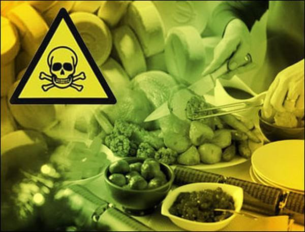 diaforetiko.gr : toxic food 600x457 ΕΤΣΙ ΧΤΥΠΑ Ο ΚΑΡΚΙΝΟΣ!!! Βαρέα μέταλλα στο πιάτο μας!
