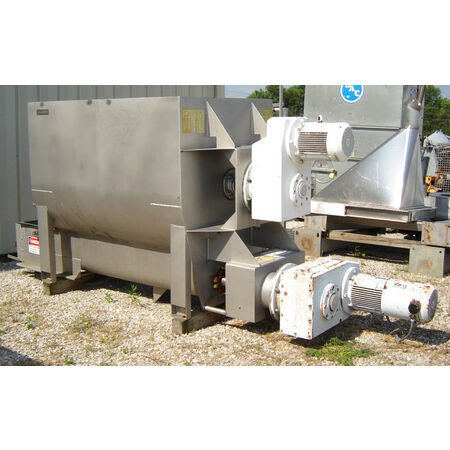  cubic foot of steel weight
