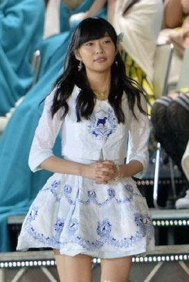 原akb48指原莉乃假扮粉丝推荐新书被识穿 搜狐娱乐