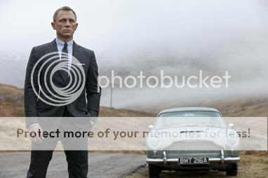 Bond & the Aston Martin - Skyfall (2012)
