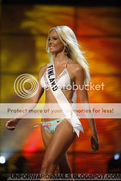 Miss Universe 2009 Swim suit round pics