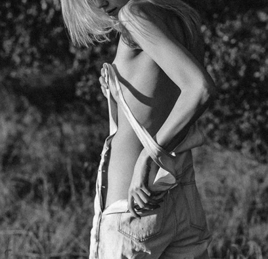 Flowing Curves Of Beauty