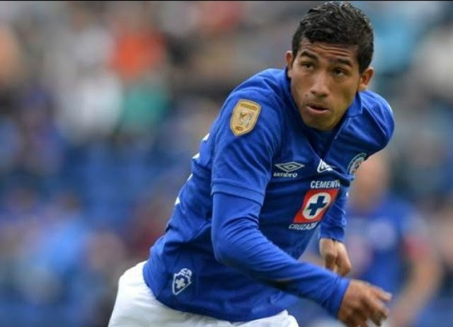 Jugador del Cruz Azul no logra acomodarse en ningún equipo