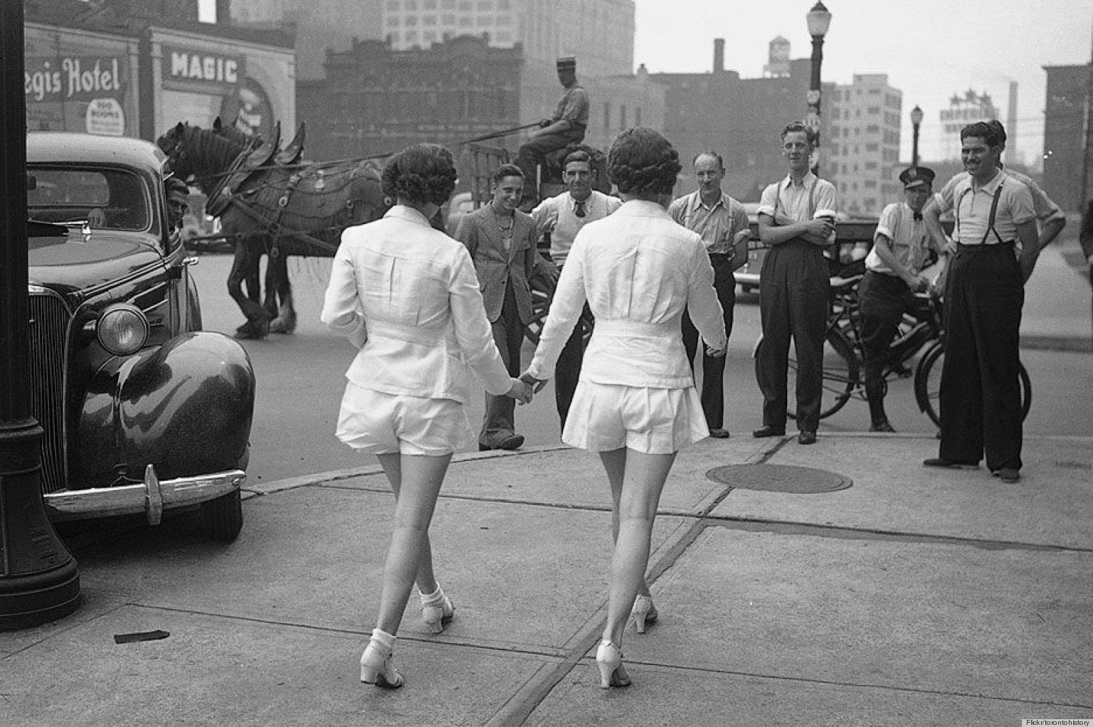 Women In Shorts (Maybe) Cause Car Crash In 1937 (PHOTO)