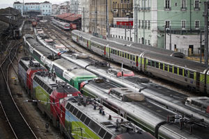 Greve/Transportes: CP suprime comboios em junho para ...