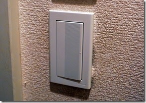 壁の埋め込みスイッチが甘くなってオンオフできない時の簡単修理 家庭用品修理士隊 家電品 おもちゃ なんでも直してみよう