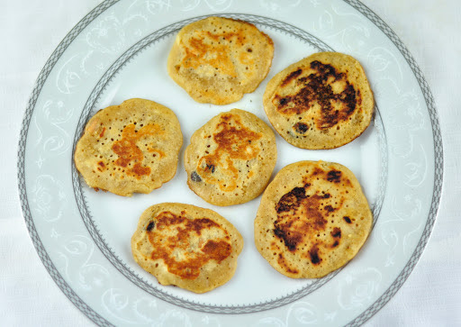 SWEET DOSA WITH JAGGERY AND COCONUT 