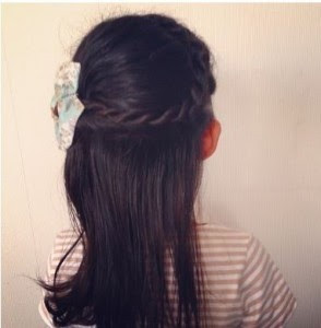 小学校の入学式はフォトジェニックに ロングヘアの小学生におすすめの