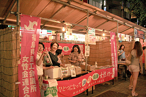 第46回 神楽坂まつり 17年開催 神楽坂通り商店会