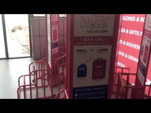Video Wizz Air Baggage