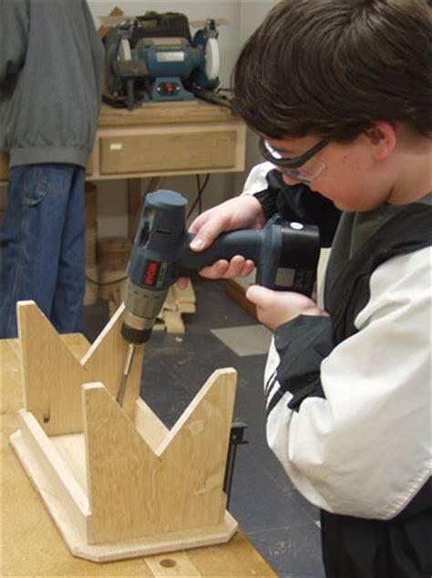 kids woodworking project  small bench finewoodworking