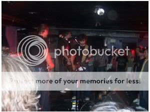 Uncut @ Comfort Zone(June 12, 2004): photo by Mike Ligon