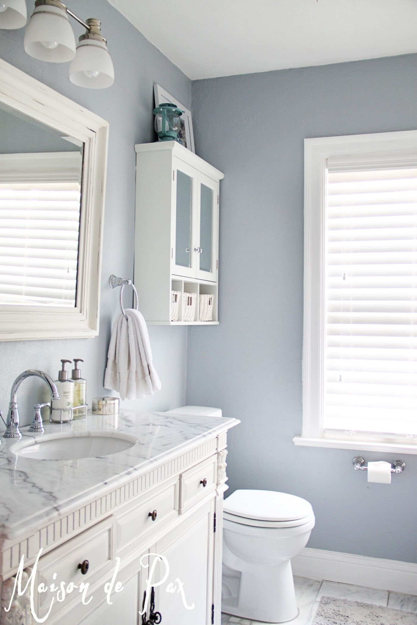 How to design a small bathroom How to design a small bathroom