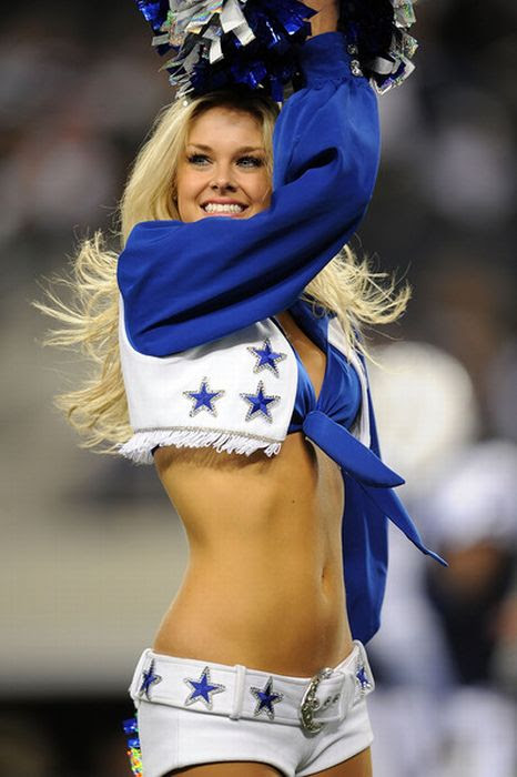 Dallas Cowboys Cheerleaders Are Damn Sexy (26 pics)