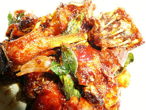 Ayam masak sos kicap  ni kes nak cepat dah lapo sgt dah 