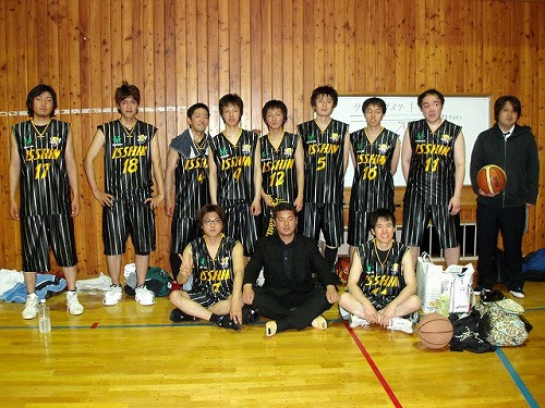 Teamイッシン様 インタビュー バスケ ユニフォーム お客様の写真と声