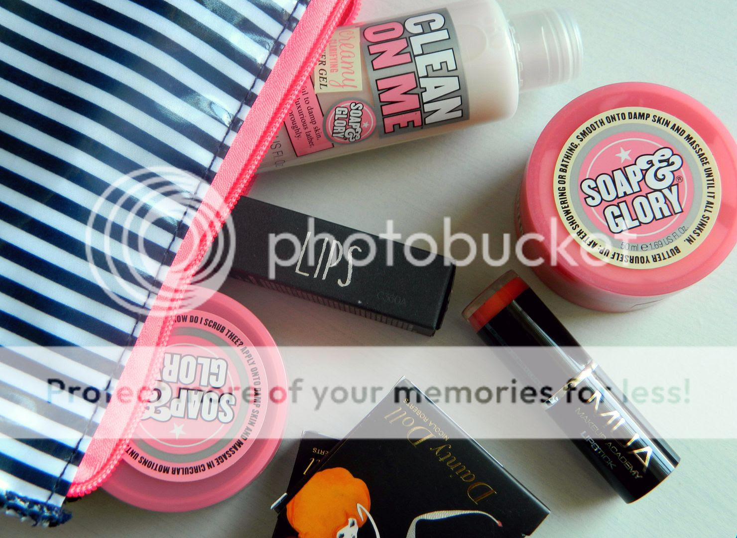 1000 Followers Giveaway Prizes Topshop Lipstick Beauty Goodies Belle-amie UK Beauty Fashion Lifestyle Blog