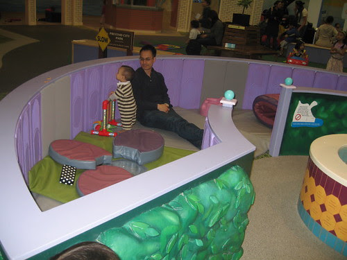 pretend city play <br />area