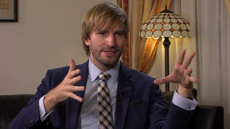 Ecofin.cz - ADAM VOJTĚCH: Zákon o EET byl živnostníky ...