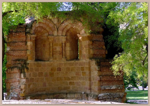 Ruinas del San Pelayo o de San Isidoro