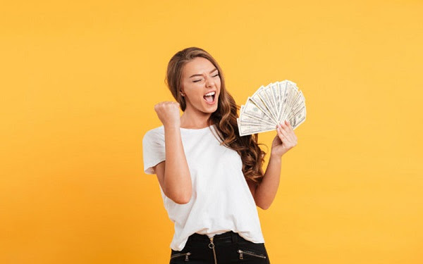 ucash taichinh24h 3