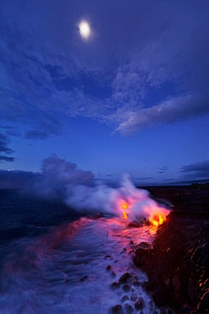 ifaisteia5 ΔΕΙΤΕ: Απίστευτες φωτογραφίες από το πιο ενεργό ηφαίστειο του κόσμου!