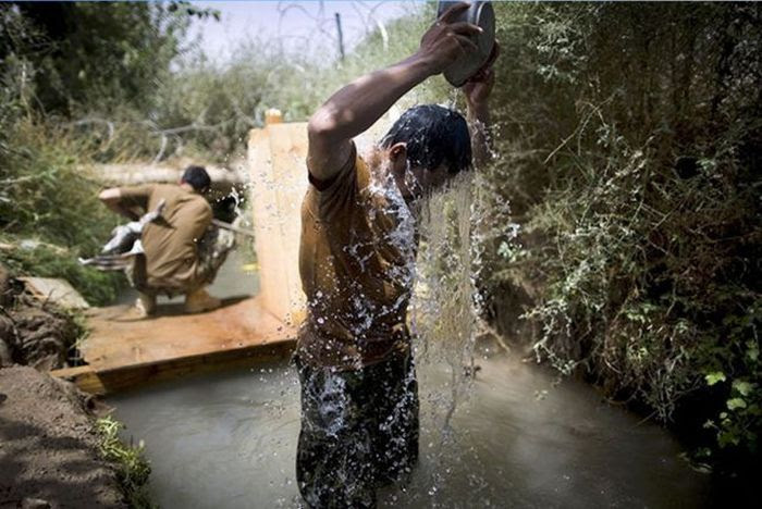 Extremely Hot Summer Around the World (77 pics)