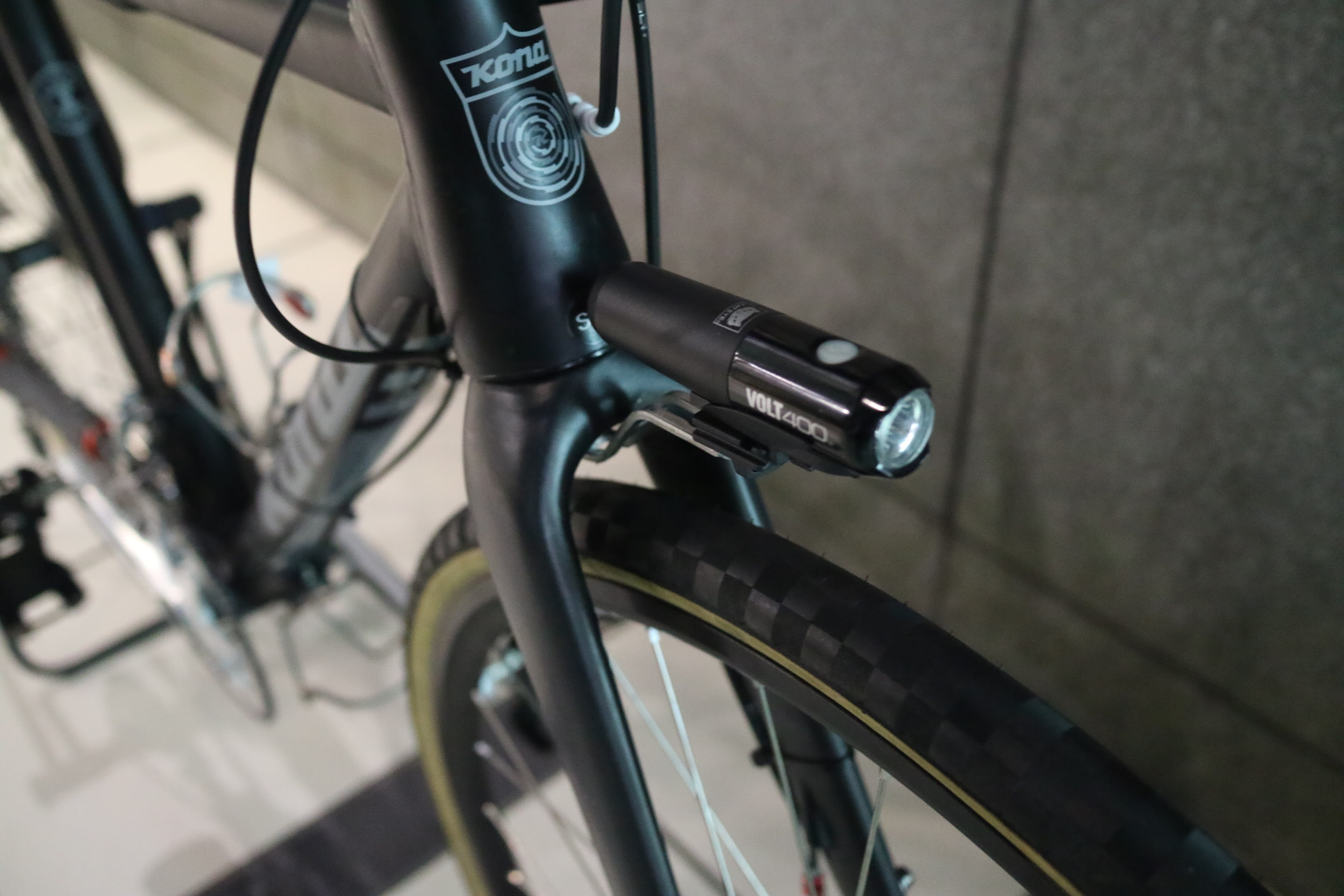 自転車 ライト ずれる