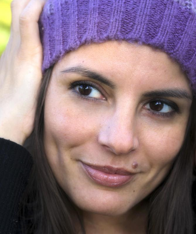 how to remove hair from upper lip