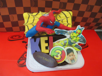 スパイダーマンのケーキ はりまやblog 似顔絵ケーキ イラストケーキ 立体ケーキなど