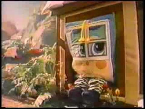 Pillow People COMMERCIAL-Pillow Valley.