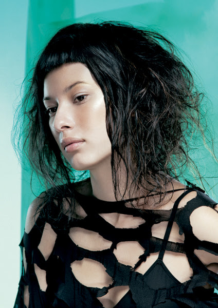 hairstyles for girls with medium hair 2011. funky hairstyles for girls